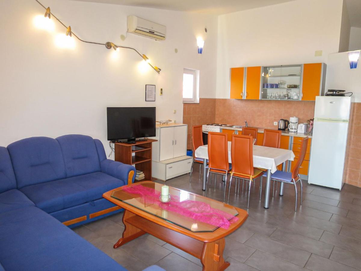 Apartment Ivanka 2 By Interhome Jasenice  Eksteriør billede